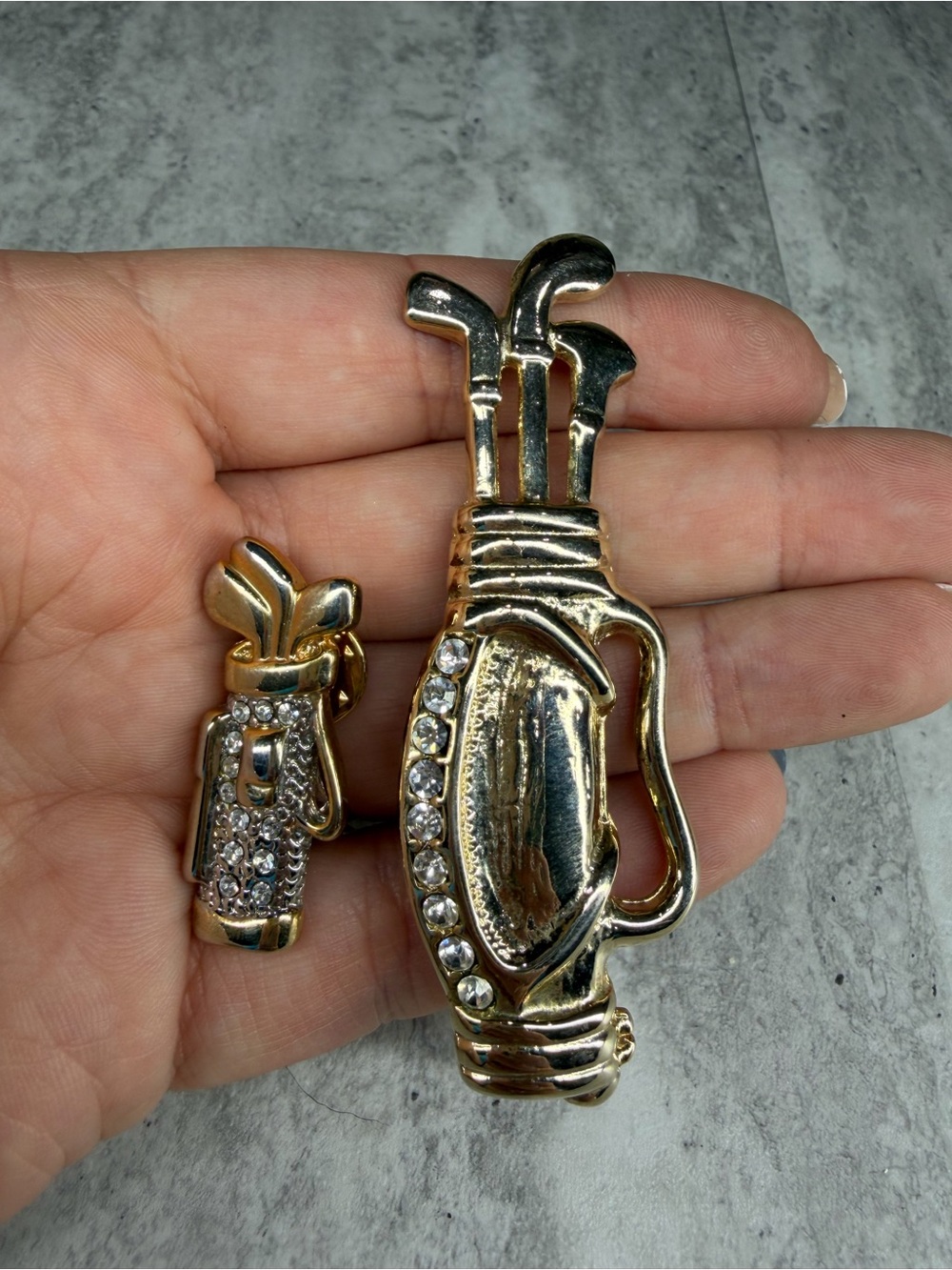 Golf Club Brooch Pin Set Of Two Golfing Jewelry Gold Tone Rhinestone Lot